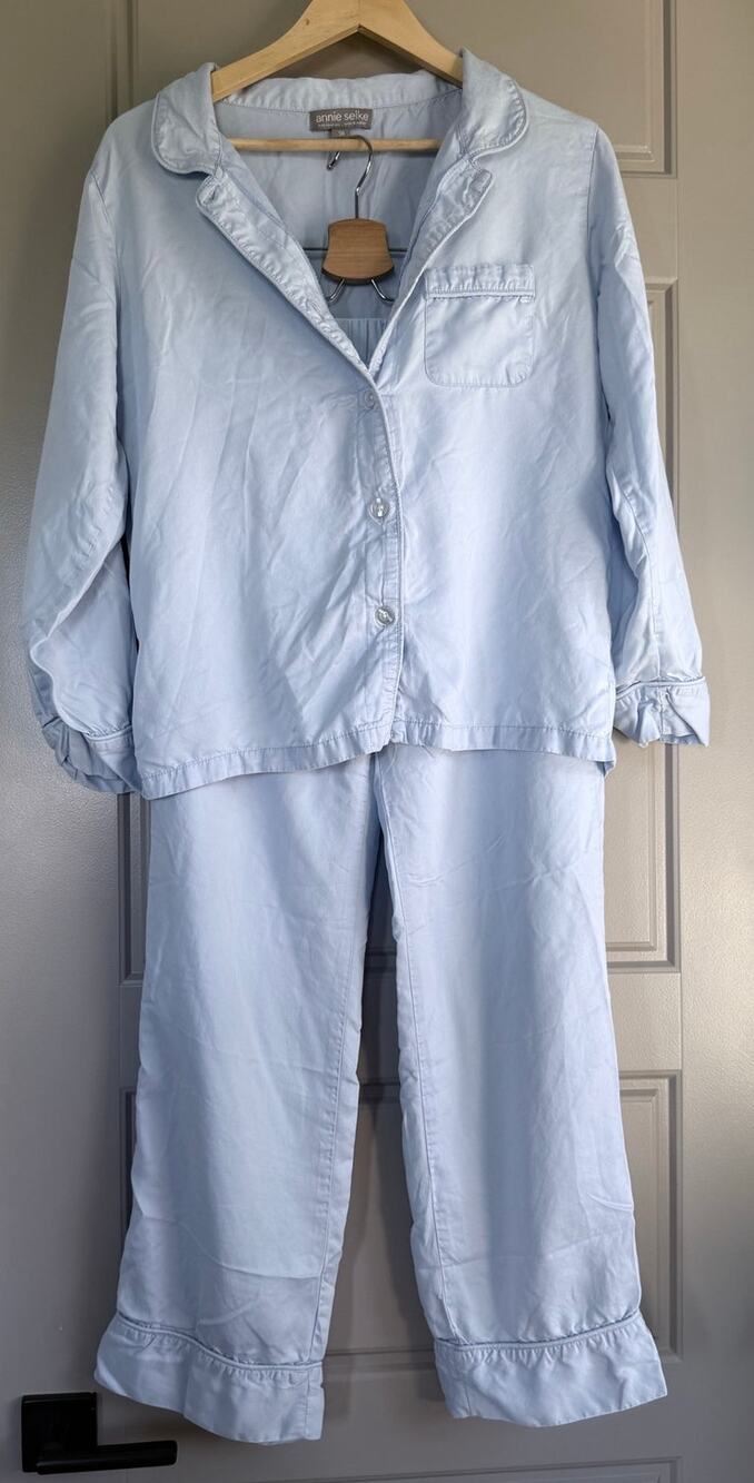 ANNIE SELKE Silken 100% lyocell light baby blue long sleeve pajama pj pant set